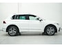 Volkswagen Tiguan 1.4 TSI eHybrid R-Line Business+ NAP Clima Camera 360 Apple Carplay Led koplampen Rijklaar!