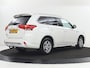 Mitsubishi Outlander 2.4 PHEV Pure+ | SOH 71,6% | Stoelverwarming | Carplay | Camera | Trekhaak | Keyless | Climate control | DAB | Full LED | Cruise control | Bluetooth | Plug In