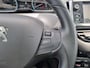Peugeot 2008 1.2 PureTech Allure 130 pk Automaat | Climate Control | Navigatie | Apple Carplay | Trekhaak | All Season Banden |