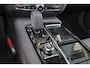 Volvo V60 T6 Recharge AWD Essential - IntelliSafe Assist & Surround - Parkeercamera achter - Verwarmde voorstoelen, stuur & achterbank - Parkeersensoren voor & achter - Inklapbare trekhaak - 18' LMV