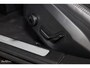 Volvo V60 2.0 T8 Plug-in hybrid AWD Ultimate Dark | Bowers&Wilkins | Panorama dak | Zwenkbare trekhaak | Stoelverkoeling+massage |