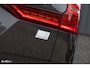 Volvo V60 2.0 T8 Plug-in hybrid AWD Ultimate Dark | Bowers&Wilkins | Panorama dak | Zwenkbare trekhaak | Stoelverkoeling+massage |