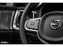 Volvo V60 2.0 T8 Plug-in hybrid AWD Ultimate Dark | Bowers&Wilkins | Panorama dak | Zwenkbare trekhaak | Stoelverkoeling+massage |