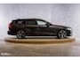 Volvo V60 2.0 T8 Plug-in hybrid AWD Ultimate Dark | Bowers&Wilkins | Panorama dak | Zwenkbare trekhaak | Stoelverkoeling+massage |