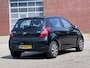 Hyundai i20 1.2i Business Edition 5DR*Clima*Nieuwe APK*NAP*LM velgen*Elektrische ramen*
