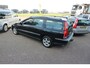 Volvo V70 2.4 NW APK / BLIJVEND YOUNGTIMER / FULL SERVICE HISTORIE ! ! !