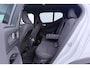 Volvo EX40 Extended Range Plus Black Edition 82 kWh | ACC | Harman/Kardon | 360° Camera | Stoel+Stuurverwarming | BLIS | 20 Inch