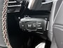 DS 7 1.6 PHEV Ligne Business 225pk Automaat | Alarm Klasse 3 | Elektrisch Verstelbare bestuurdersstoel met Geheugen | Alcantara Bekleding | Focal HiFi Geluidssysteem | Navigatie | Climate Control | Adaptieve Cruise Control | Camera Voor + Achter  | Full-LED Koplampen | 19" Lichtmetalen Velgen | Keyless Entry/Start | Verwarmbare Voorstoelen | Apple Carplay/Android Auto |