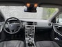 Volvo V60 2.0 T5 Kinetic | Origineel Nederlandse auto | Trekhaak | Cruise control | Climate control | Multifunctioneel stuurwiel | Elektrische ramen voor + achter | Lichtmetalen velgen 16 inch | LED dagrijverlichting |