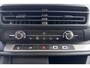 Fiat Scudo 2.0 Diesel 145 L2 | Navigatie | Laadruimte betimmering | Camera | 3 Zitplaatsen | Cruise control | Mistlampen voor | Airco | Zijschuifdeur