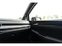 Volkswagen Golf 2.0 TSI R 4Motion Performance Akrapovic HUD