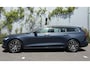 Volvo V60 2.0 T6 Recharge AWD Inscription Expression | Plug-in Hybrid (PHEV) | Trekhaak | Achteruitrijcamera | Parkeersensoren | Stoelverwarming | Keyless Entry | Elektrische Achterklep | Navigatie | Apple Carplay | Android Auto