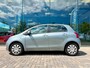 Toyota Yaris 1.3 VVTi Sol 5-deurs, NAP, 1e eigenaar, Airco, Rijklaar!