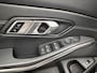 BMW 3-Serie Touring 320d 190PK High Executive | Panoramadak | Camera | Leer | Carplay&Android | Sfeerverlichting