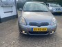 Toyota Yaris 1.3 VVT-i S-Line 1e eigenaar in nieuwstaat en super mooi boekjes en teller rapport zijn er bij, UNIEK !!