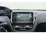 Peugeot 2008 1.2 PureTech Active | vol-Automaat | Trekhaak | Airco | Cruise Control | Panoramadak | Centrale deurvergrendeling | 5-traps automaat | handsfree bellen | Multifunctioneel stuurwiel | Eektrische ramen