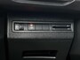 Peugeot 3008 SUV Active Pack Business 130pk Automaat | Lage kilometerstand | Navigatie | Achteruitrijcamera | Climate Control | Cruise Control | Parkeersensoren v+a | Keyless start | Armsteun | Led koplampen | Apple Carplay / Android Auto | Bluetooth | Digitaal instrumentenpaneel | 100% Dealeronderhouden | 17" lichtmetalen velgen |