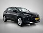 Peugeot 3008 SUV Active Pack Business 130pk Automaat | Lage kilometerstand | Navigatie | Achteruitrijcamera | Climate Control | Cruise Control | Parkeersensoren v+a | Keyless start | Armsteun | Led koplampen | Apple Carplay / Android Auto | Bluetooth | Digitaal instrumentenpaneel | 100% Dealeronderhouden | 17" lichtmetalen velgen |