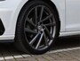 Volkswagen Golf 1.0 TSI Highline R-line | Panoramadak | Camera | Virtual | LED