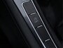 Volkswagen Golf 1.0 TSI Highline R-line | Panoramadak | Camera | Virtual | LED