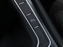 Volkswagen Golf 1.0 TSI Highline R-line | Panoramadak | Camera | Virtual | LED