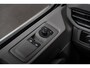 Volkswagen e-Transporter Bestelwagen L2 64kWh | Dubbele Schuifdeur | 4-Seizoenen banden | Trekhaak | Laadruimte betimmering
