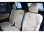 Volvo XC90 T8 455PK Recharge AWD Ultimate Bright / Luchtvering / Bowers & Wilkins / Schuif-kanteldak / 360 Camera / Head Up Display / Nappaleder met ventilatie / Massagefunctie / Gelamineerde zijruiten / 22'' Velgen / Trekhaak /  Stoelverwarming / Stuurverwarming