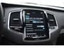 Volvo XC90 T8 455PK Recharge AWD Ultimate Bright / Luchtvering / Bowers & Wilkins / Schuif-kanteldak / 360 Camera / Head Up Display / Nappaleder met ventilatie / Massagefunctie / Gelamineerde zijruiten / 22'' Velgen / Trekhaak /  Stoelverwarming / Stuurverwarming