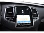 Volvo XC90 T8 455PK Recharge AWD Ultimate Bright / Luchtvering / Bowers & Wilkins / Schuif-kanteldak / 360 Camera / Head Up Display / Nappaleder met ventilatie / Massagefunctie / Gelamineerde zijruiten / 22'' Velgen / Trekhaak /  Stoelverwarming / Stuurverwarming