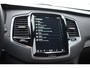 Volvo XC90 T8 455PK Recharge AWD Ultimate Bright / Luchtvering / Bowers & Wilkins / Schuif-kanteldak / 360 Camera / Head Up Display / Nappaleder met ventilatie / Massagefunctie / Gelamineerde zijruiten / 22'' Velgen / Trekhaak /  Stoelverwarming / Stuurverwarming