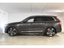 Volvo XC90 T8 455PK Recharge AWD Ultimate Bright / Luchtvering / Bowers & Wilkins / Schuif-kanteldak / 360 Camera / Head Up Display / Nappaleder met ventilatie / Massagefunctie / Gelamineerde zijruiten / 22'' Velgen / Trekhaak /  Stoelverwarming / Stuurverwarming