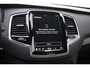 Volvo XC90 T8 455PK Recharge AWD Ultimate Bright / Luchtvering / Bowers & Wilkins / Schuif-kanteldak / 360 Camera / Head Up Display / Nappaleder met ventilatie / Massagefunctie / Gelamineerde zijruiten / 22'' Velgen / Trekhaak /  Stoelverwarming / Stuurverwarming
