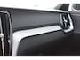 Volvo V60 T6 350PK Automaat Plug-in Hybrid Essential Bright / Navigatie / Adaptive cruise control / Leren bekleding / Achteruitrijcamera / Stuur & Stoelverwarming / Stoelverwarming achter / Trekhaak