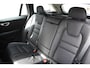Volvo V60 T6 350PK Automaat Plug-in Hybrid Essential Bright / Navigatie / Adaptive cruise control / Leren bekleding / Achteruitrijcamera / Stuur & Stoelverwarming / Stoelverwarming achter / Trekhaak