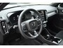 Volvo EX40 252PK Single Motor Ext. Range Plus Black Edition / Adaptive Cruise control / Achteruitrijcamera / Extra getint glas / 20'' velgen / Panoramadak / Zwart dak / Harman Kardon / Microtech/Nubuck