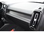 Volvo EX40 252PK Single Motor Ext. Range Plus Black Edition / Adaptive Cruise control / Achteruitrijcamera / Extra getint glas / 20'' velgen / Panoramadak / Zwart dak / Harman Kardon / Microtech/Nubuck