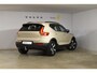 Volvo XC40 B4 211PK Automaat Plus Dark / Navigatie / Adaptive Cruise / Harman Kardon / Stuur- & Stoelverwarming / Elektrische achterklep / Achteruitrijcamera / Trekhaak / Elektrische stoelverst. met geheugen