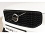 Volvo XC40 B4 211PK Automaat Plus Dark / Navigatie / Adaptive Cruise / Harman Kardon / Stuur- & Stoelverwarming / Elektrische achterklep / Achteruitrijcamera / Elektrische stoelverst. met geheugen