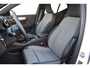 Volvo XC40 B4 211PK Automaat Plus Dark / Navigatie / Adaptive Cruise / Harman Kardon / Stuur- & Stoelverwarming / Elektrische achterklep / Achteruitrijcamera / Elektrische stoelverst. met geheugen