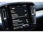 Volvo XC40 B4 211PK Automaat Plus Dark / Climate pack / Donker getint glas / 19'' velgen / Adaptieve cruise control / Elektrische Achterklep