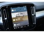 Volvo XC40 B4 211PK Automaat Plus Dark / Climate pack / Donker getint glas / 19'' velgen / Adaptieve cruise control / Elektrische Achterklep