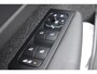 Volvo XC40 B4 211PK Automaat Plus Dark / Navigatie / Adaptive Cruise / Harman Kardon / Stuur- & Stoelverwarming / Elektrische achterklep / Achteruitrijcamera / Elektrische stoelverst. met geheugen / Extra getint glas / Microtech/Nubuck