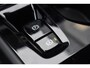 Volvo XC40 B4 211PK Automaat Plus Dark / Navigatie / Adaptive Cruise / Harman Kardon / Stuur- & Stoelverwarming / Elektrische achterklep / Achteruitrijcamera / Elektrische stoelverst. met geheugen / Extra getint glas / Microtech/Nubuck
