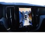 Volvo XC60 T6 350PK Automaat Plug-in Hybrid AWD Plus Dark / Navigatie / 360 Camera / Adaptieve Cruise Control / Stuur & Stoelverwarming / Elektr. Achterklep / Schuifdak / Trekhaak