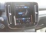 Volvo XC40 B3 177PK Automaat Plus Dark Google infotainment / Draadloos telefoon opladen / Elektrisch bedienbare bestuurdersstoel met geheugen / Adaptieve Cruise Control / Parkeersensoren voor en achter met 360 graden camera