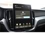 Volvo XC60 T6 350PK Plug-in hybrid AWD Plus Black Edition / Adaptive Cruise control / Elektrische stoelen met geheugen / Stuurverwarming / Stoelverwarming v+a / 360 Camera / Harman Kardon / Semi-elektrisch inklapbare trekhaak