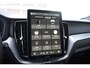 Volvo XC60 T6 350PK Plug-in hybrid AWD Plus Black Edition / Adaptive Cruise control / Elektrische stoelen met geheugen / Stuurverwarming / Stoelverwarming v+a / 360 Camera / Harman Kardon / Semi-elektrisch inklapbare trekhaak