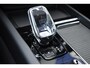 Volvo XC60 T6 350PK Plug-in hybrid AWD Plus Black Edition / Adaptive Cruise control / Elektrische stoelen met geheugen / Stuurverwarming / Stoelverwarming v+a / 360 Camera / Harman Kardon / Semi-elektrisch inklapbare trekhaak