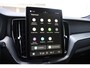 Volvo XC60 T6 350PK Plug-in hybrid AWD Plus Black Edition / Adaptive Cruise control / Elektrische stoelen met geheugen / Stuurverwarming / Stoelverwarming v+a / 360 Camera / Harman Kardon / Semi-elektrisch inklapbare trekhaak