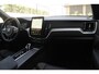 Volvo XC60 T6 350PK Plug-in hybrid AWD Plus Black Edition / Adaptive Cruise control / Elektrische stoelen met geheugen / Stuurverwarming / Stoelverwarming v+a / 360 Camera / Harman Kardon / Semi-elektrisch inklapbare trekhaak